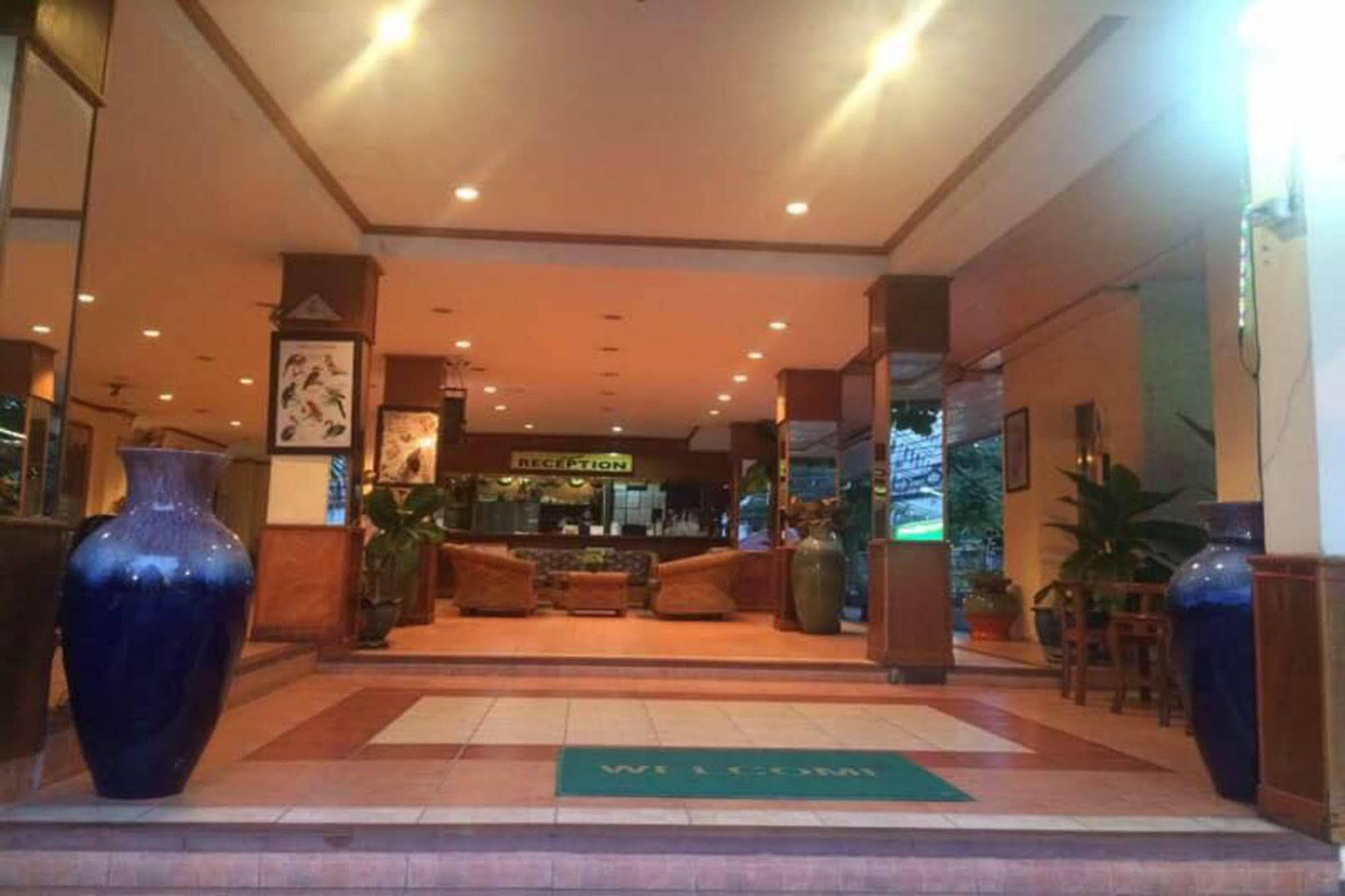 Shagwell Mansions Hotel Pattaya Exterior photo